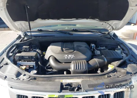 2012 Jeep Grand Cherokee Laredo из США, поврежденный, VIN 1C4RJFAG2CC296032